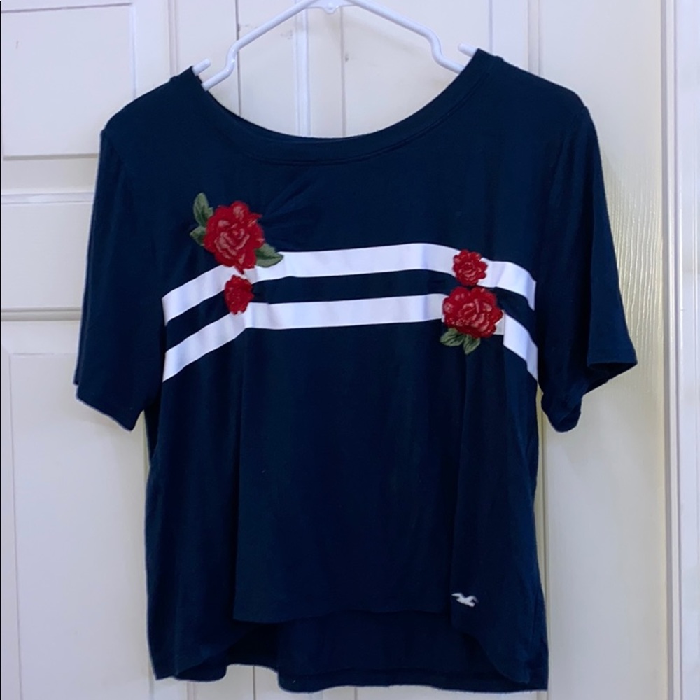 Cropped Hollister t shirt